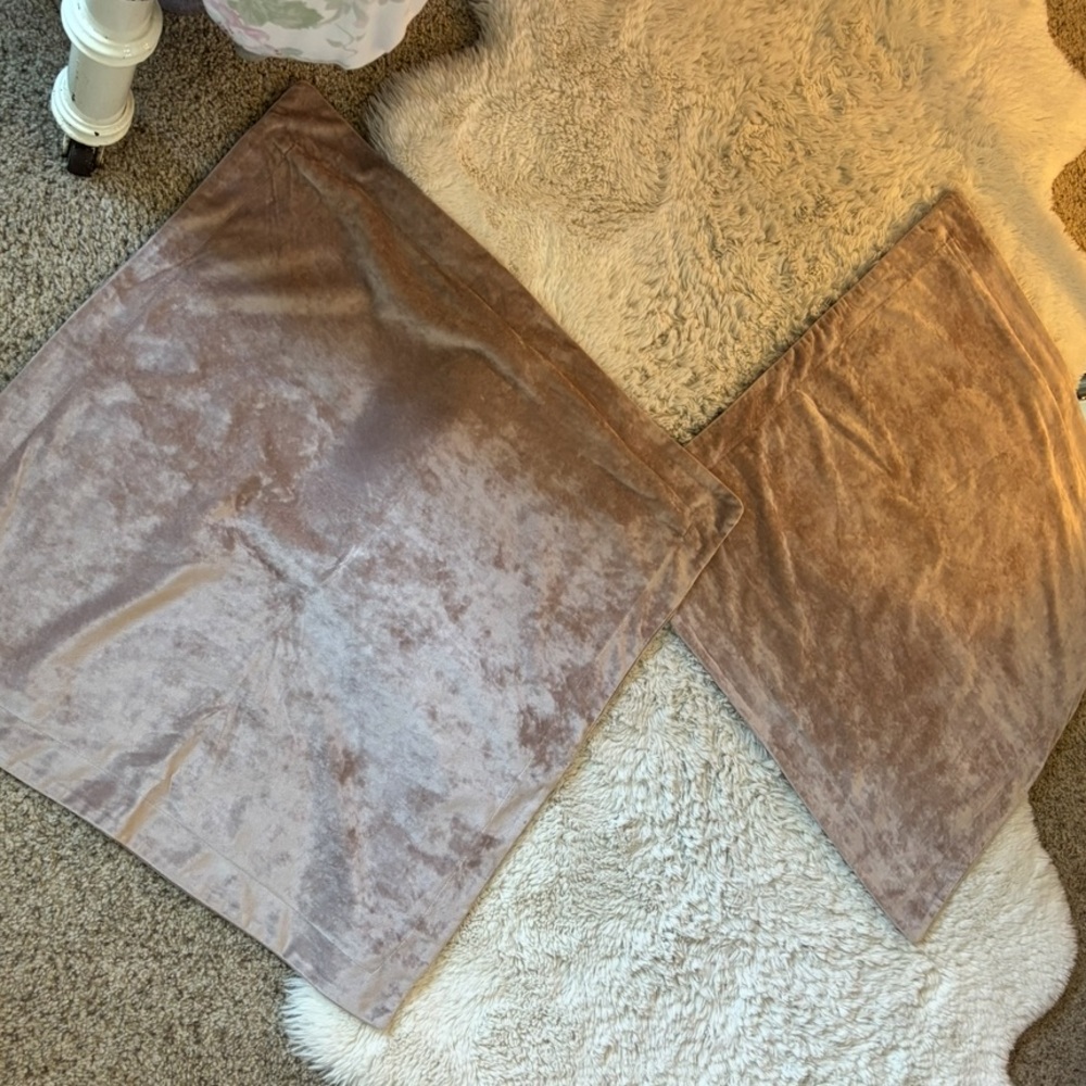 Dusty rose velvet Euro sham set